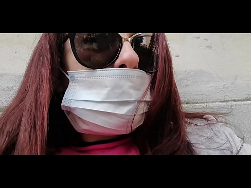 ❤️ Η Νικολέτα εκδικείται τον γείτονά της και κατουράει στο γκαράζ του (Ειδικό Covid19 Ιταλική καραντίνα) Όμορφο πορνό ❌️❤